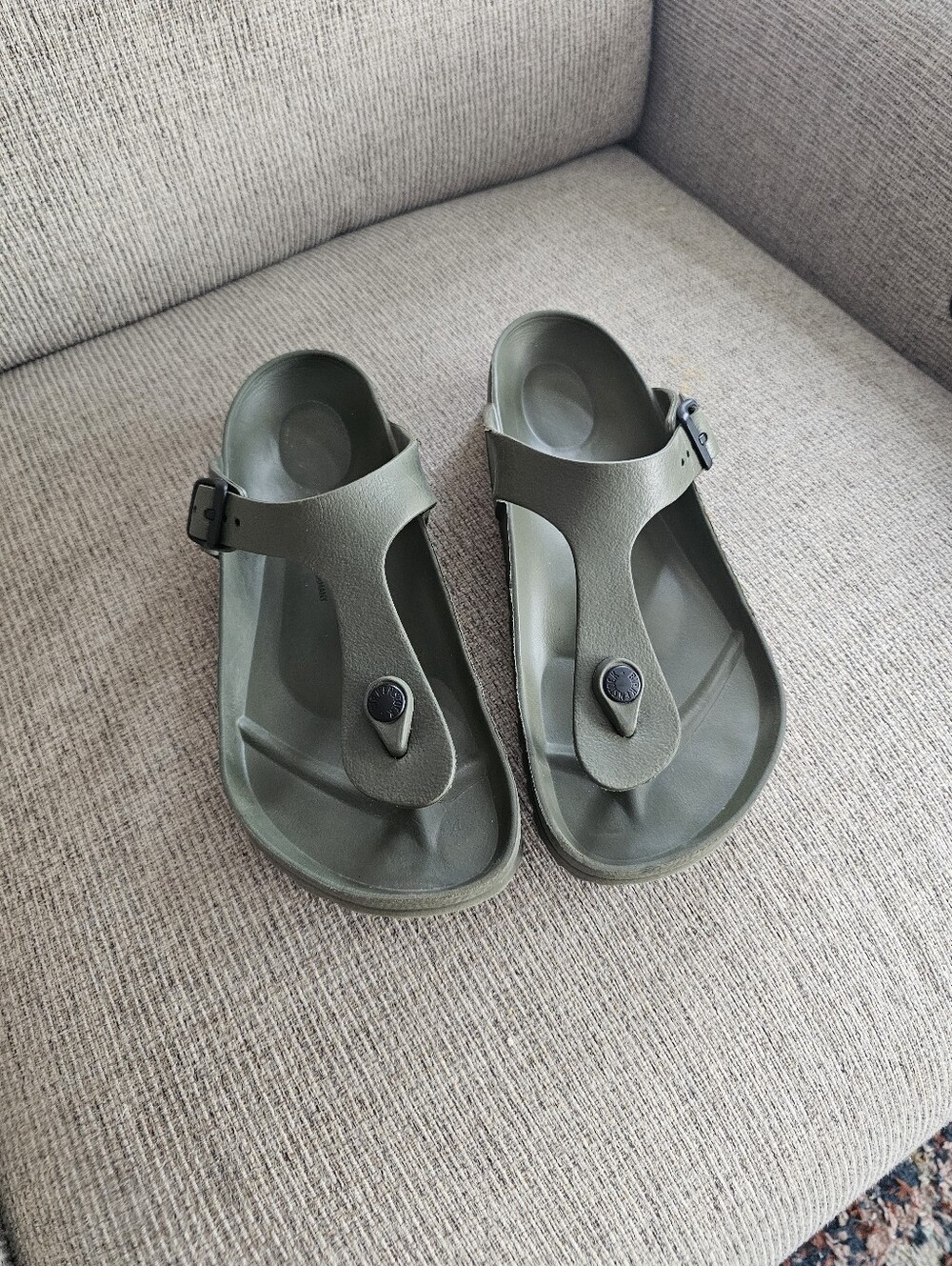 Birkenstock Gizeh Essentials Sandals View 3